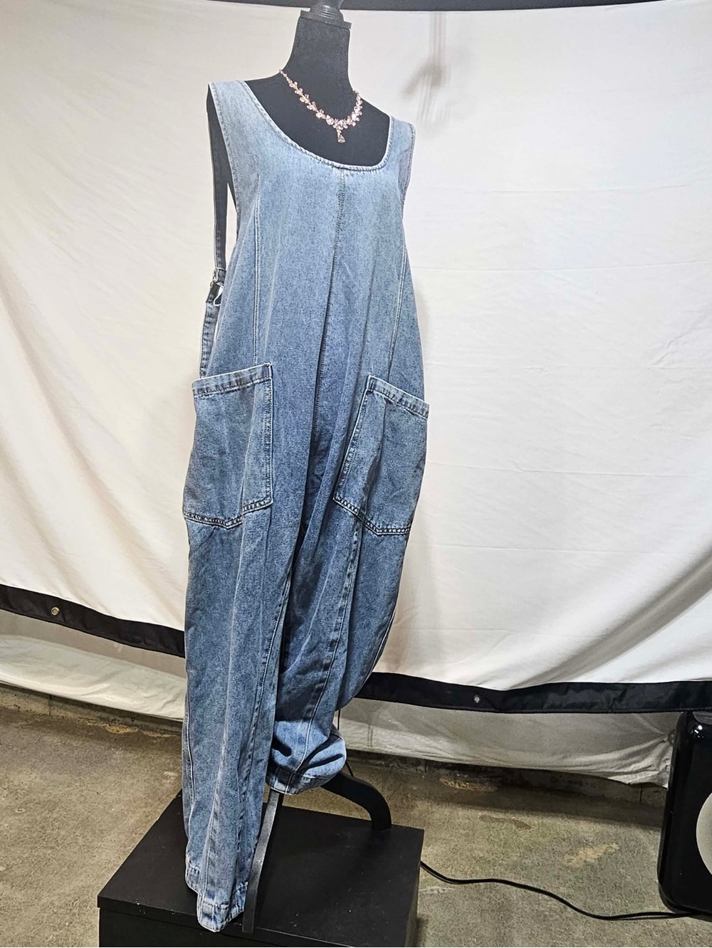 #335 OH Jeans Vintage Style Denim Overalls Medium Wide Leg Baggy Jumpsuit